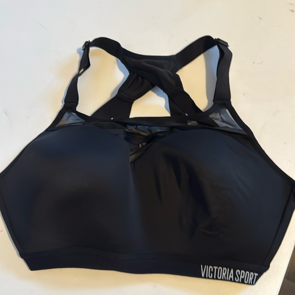 Black Victorias sports bra